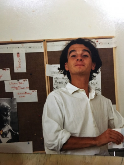 1990_Andreas vor der Pinnwand bei der Swatch.jpeg Kapitel 30: Werde nicht unverschämt